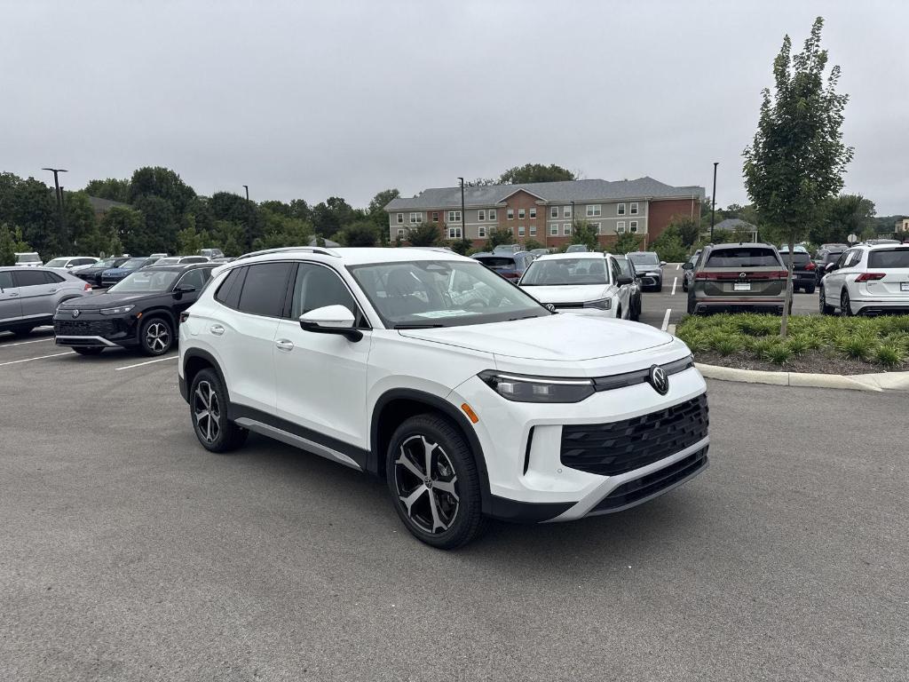 new 2025 Volkswagen Tiguan car, priced at $35,623