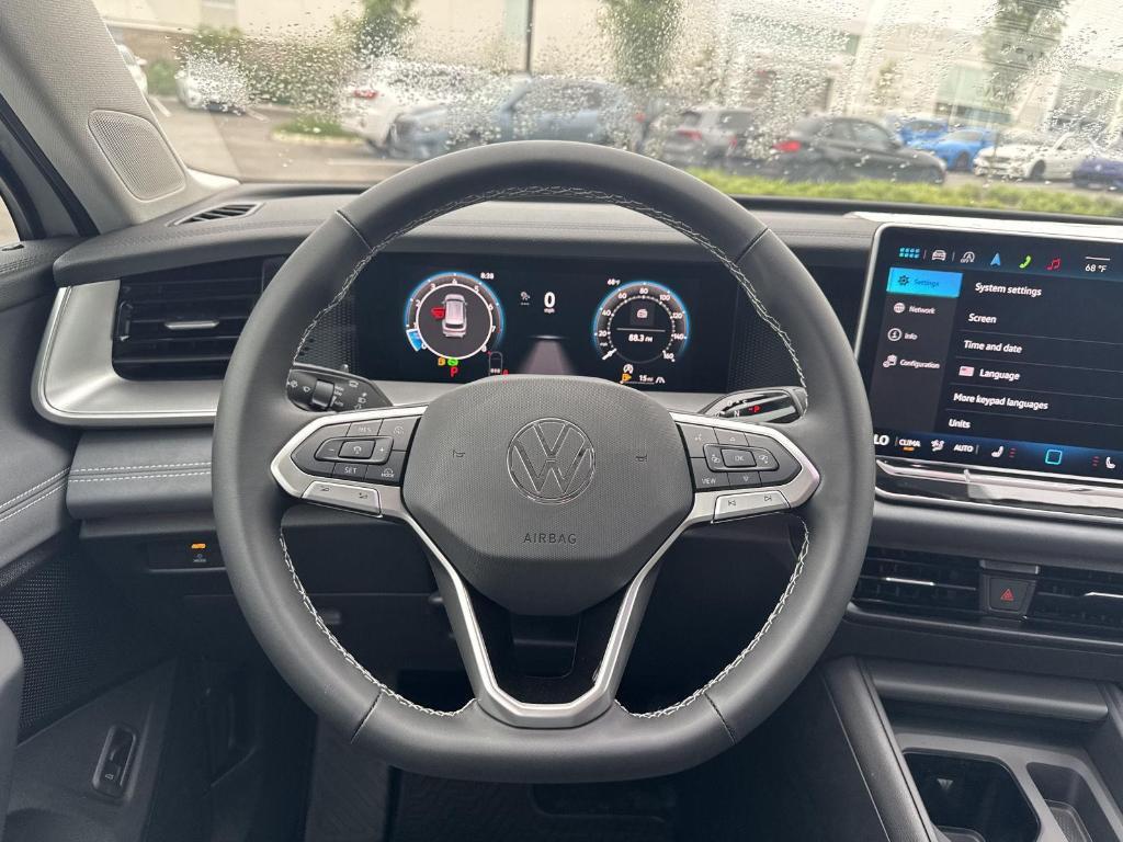 new 2025 Volkswagen Tiguan car, priced at $35,623