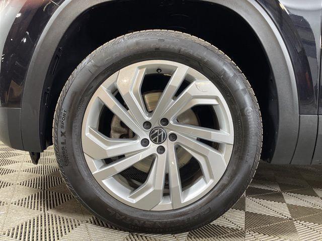 used 2020 Volkswagen Atlas Cross Sport car, priced at $21,691