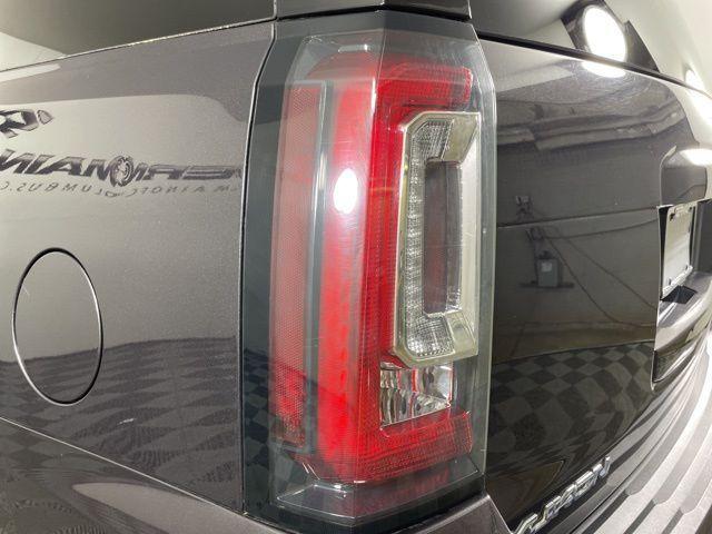 used 2017 GMC Yukon car, priced at $21,604
