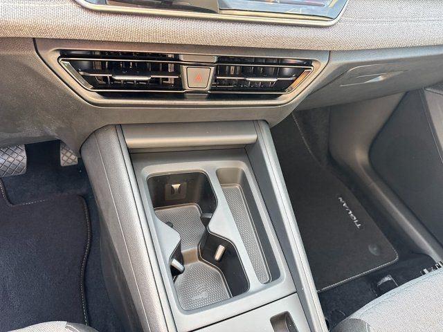 new 2025 Volkswagen Tiguan car, priced at $32,188