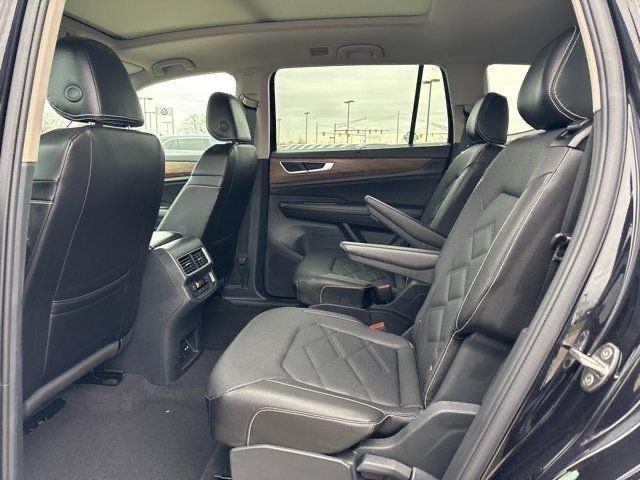 new 2025 Volkswagen Atlas car, priced at $45,295