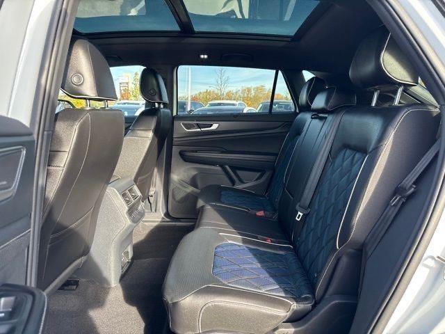new 2025 Volkswagen Atlas Cross Sport car, priced at $53,601