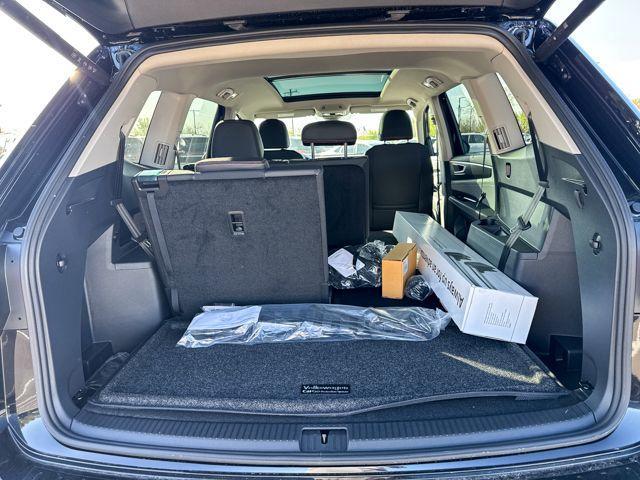 new 2025 Volkswagen Atlas car, priced at $47,943