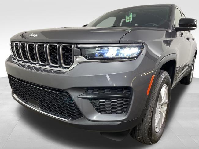 used 2024 Jeep Grand Cherokee car, priced at $33,746