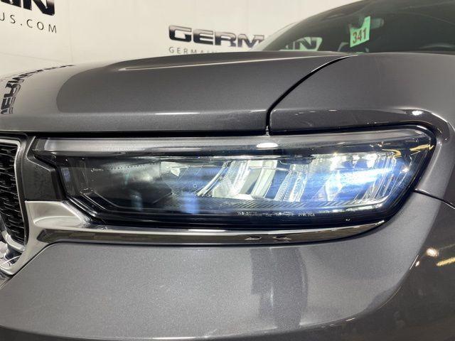 used 2024 Jeep Grand Cherokee car, priced at $33,746