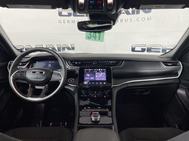used 2024 Jeep Grand Cherokee car, priced at $33,746