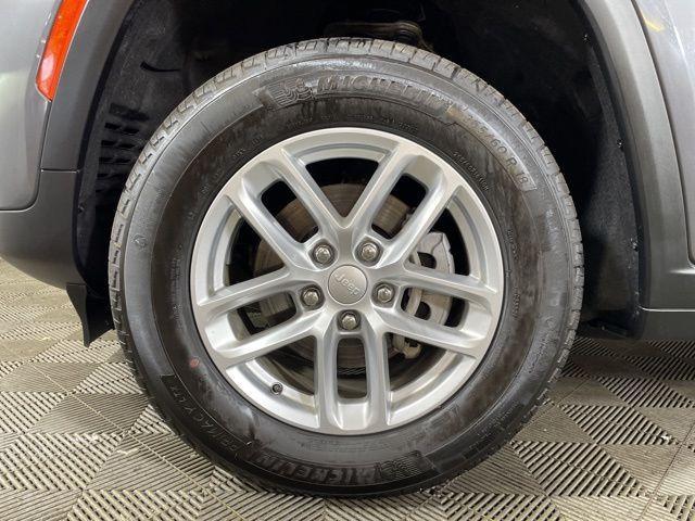 used 2024 Jeep Grand Cherokee car, priced at $33,746