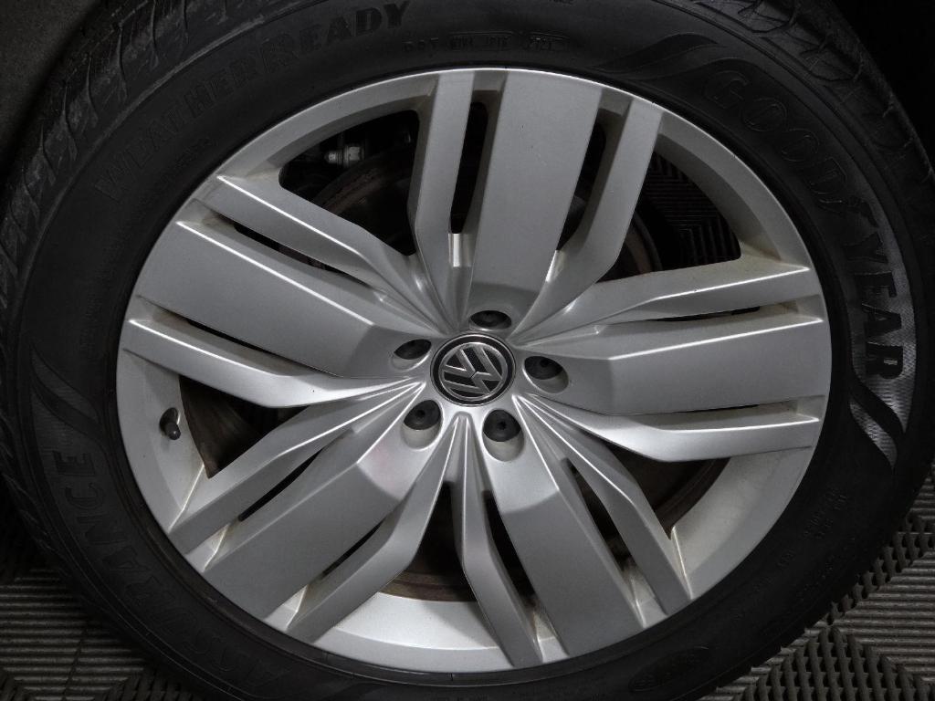 used 2018 Volkswagen Atlas car, priced at $18,000