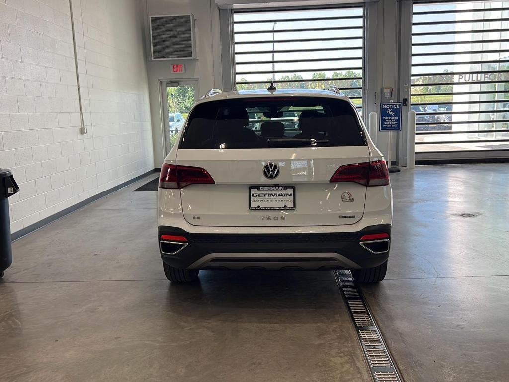 used 2022 Volkswagen Taos car