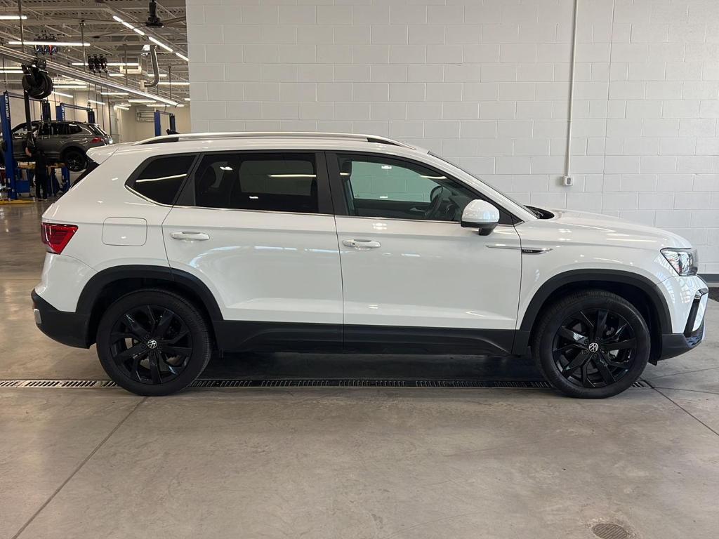 used 2022 Volkswagen Taos car