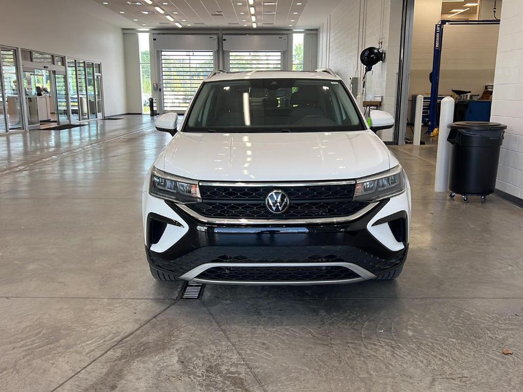 used 2022 Volkswagen Taos car