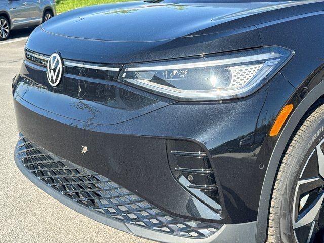 new 2025 Volkswagen ID.4 car, priced at $55,621