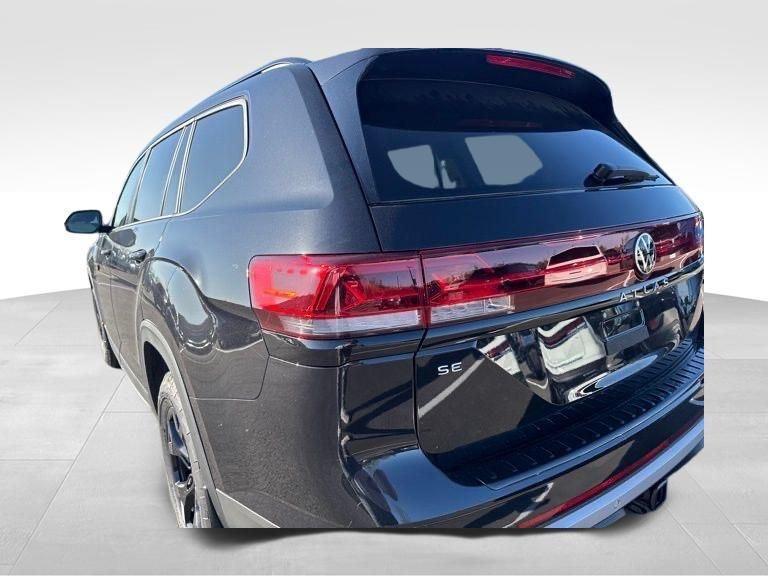 new 2025 Volkswagen Atlas car, priced at $46,558