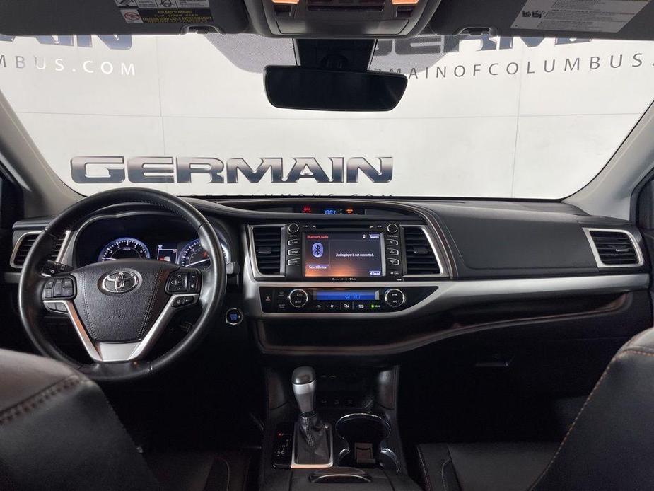 used 2019 Toyota Highlander car, priced at $29,000