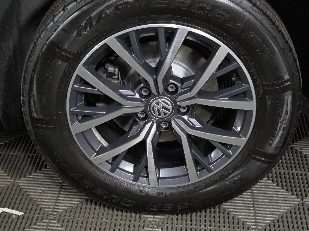 used 2021 Volkswagen Tiguan car, priced at $15,891