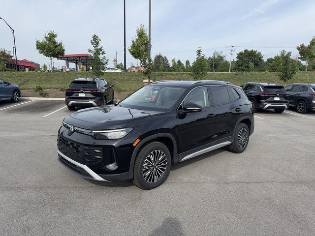 new 2025 Volkswagen Tiguan car, priced at $32,446