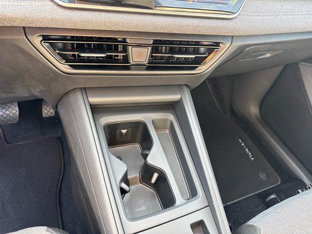 new 2025 Volkswagen Tiguan car, priced at $32,446
