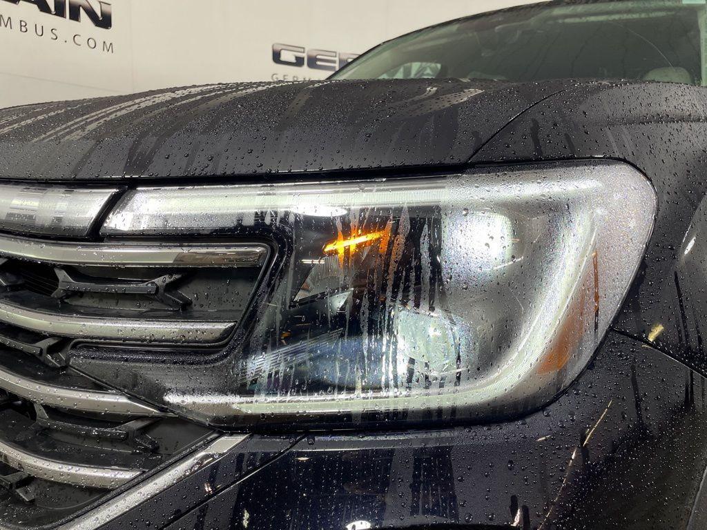 used 2024 Volkswagen Atlas car, priced at $37,588