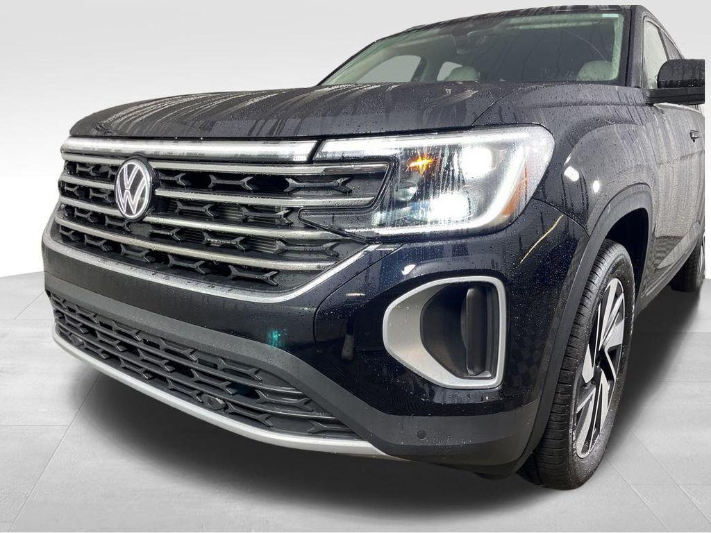 used 2024 Volkswagen Atlas car, priced at $37,588