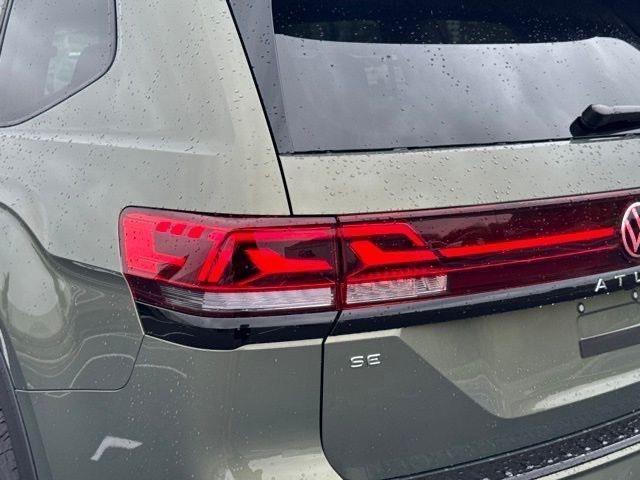 new 2025 Volkswagen Atlas car, priced at $47,308
