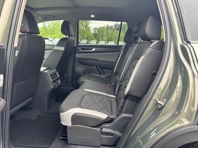 new 2025 Volkswagen Atlas car, priced at $47,308