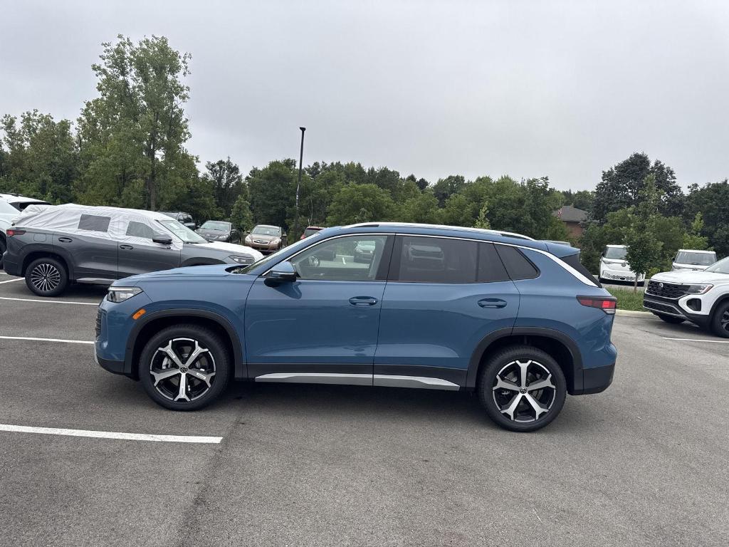 new 2025 Volkswagen Tiguan car, priced at $37,418