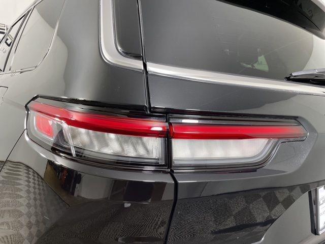 used 2021 Jeep Grand Cherokee L car, priced at $31,787
