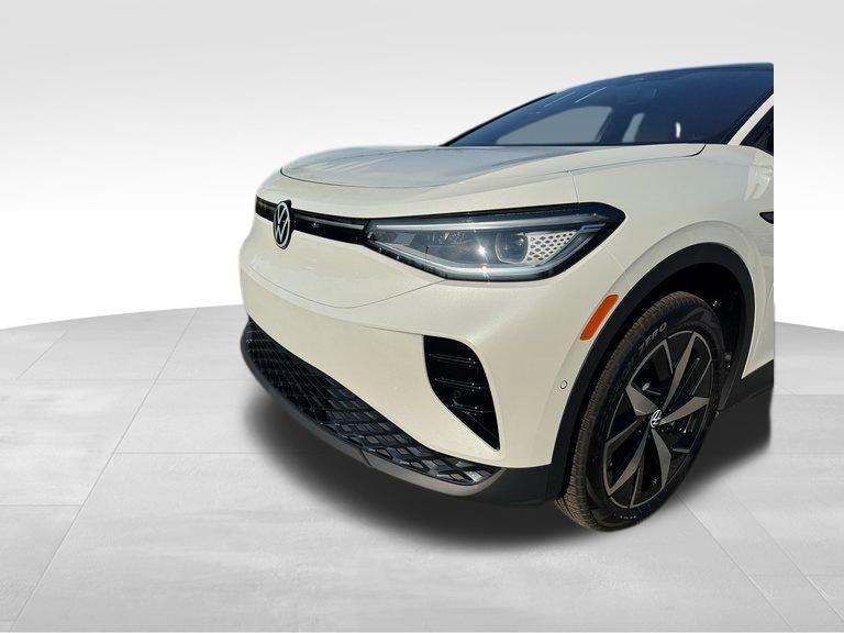 new 2025 Volkswagen ID.4 car, priced at $53,345