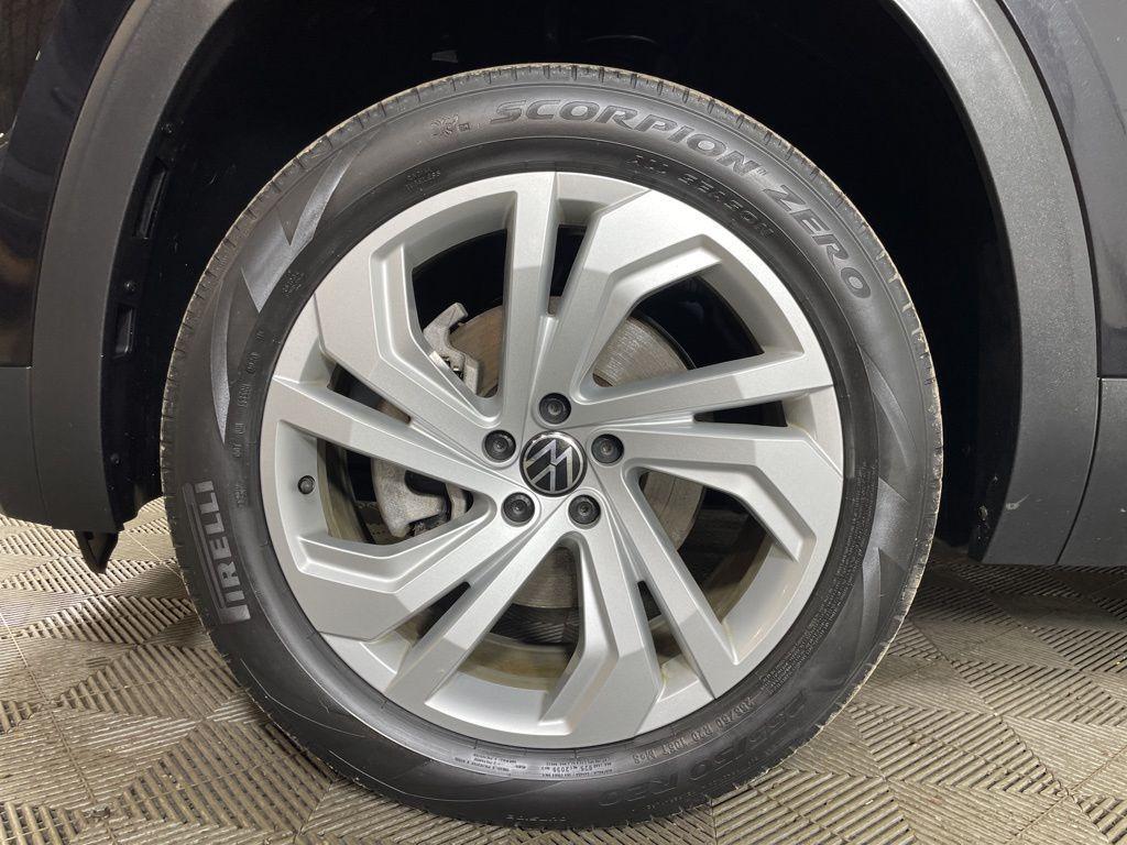 used 2020 Volkswagen Atlas Cross Sport car, priced at $22,500