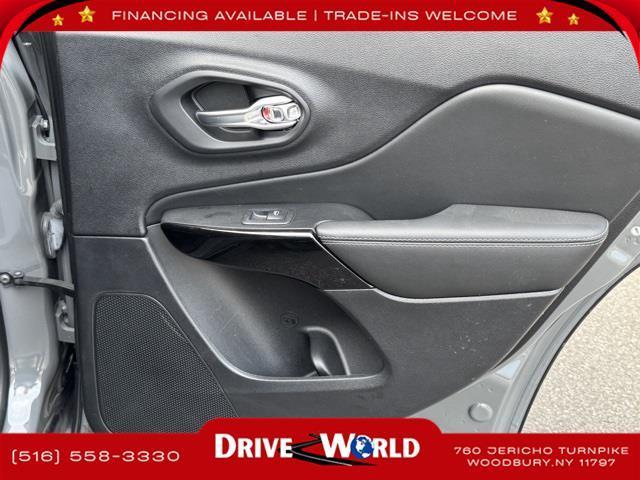 used 2023 Jeep Cherokee car, priced at $18,895