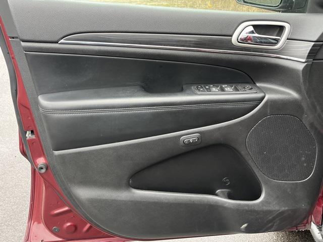 used 2021 Jeep Grand Cherokee car, priced at $20,995