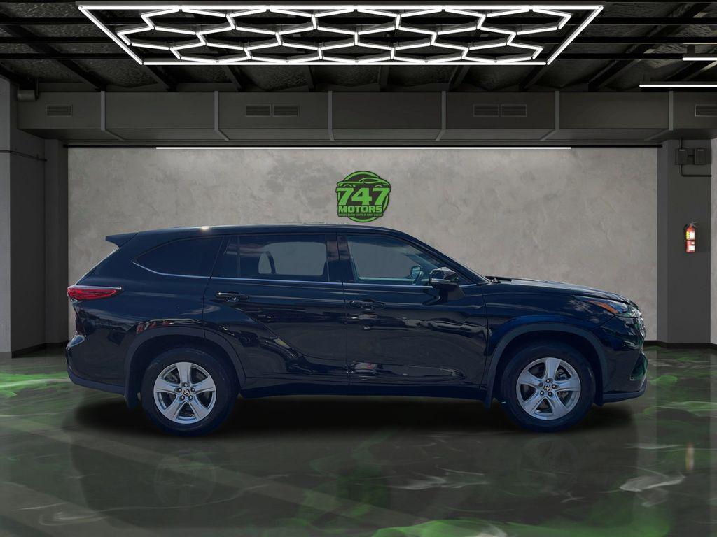 used 2020 Toyota Highlander car, priced at $23,895