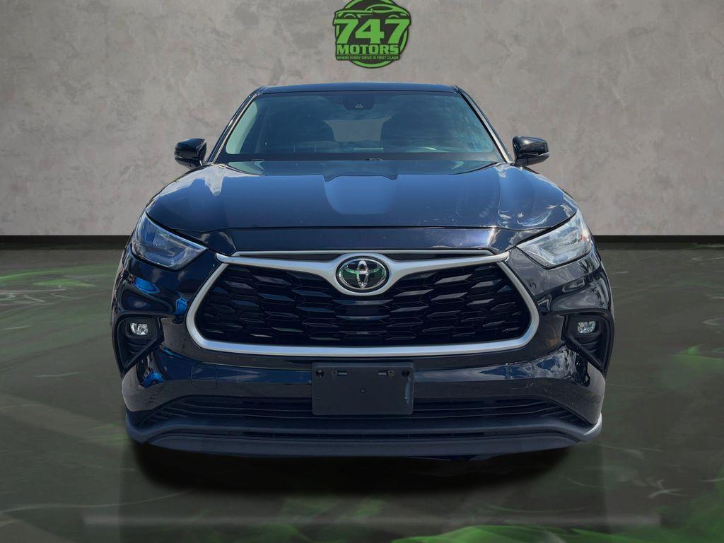 used 2020 Toyota Highlander car, priced at $23,895
