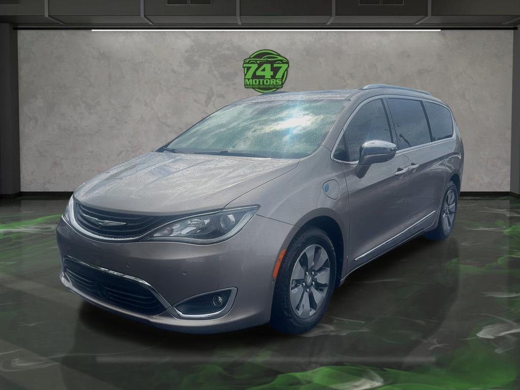 used 2018 Chrysler Pacifica Hybrid car, priced at $13,895