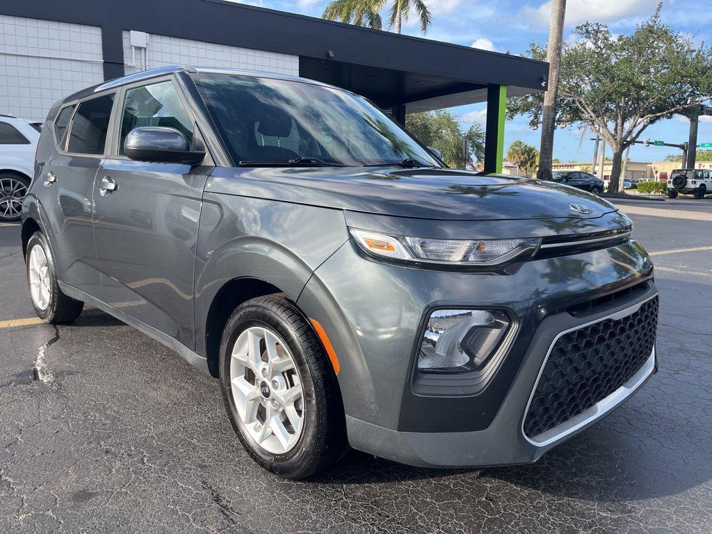 used 2021 Kia Soul car, priced at $10,995