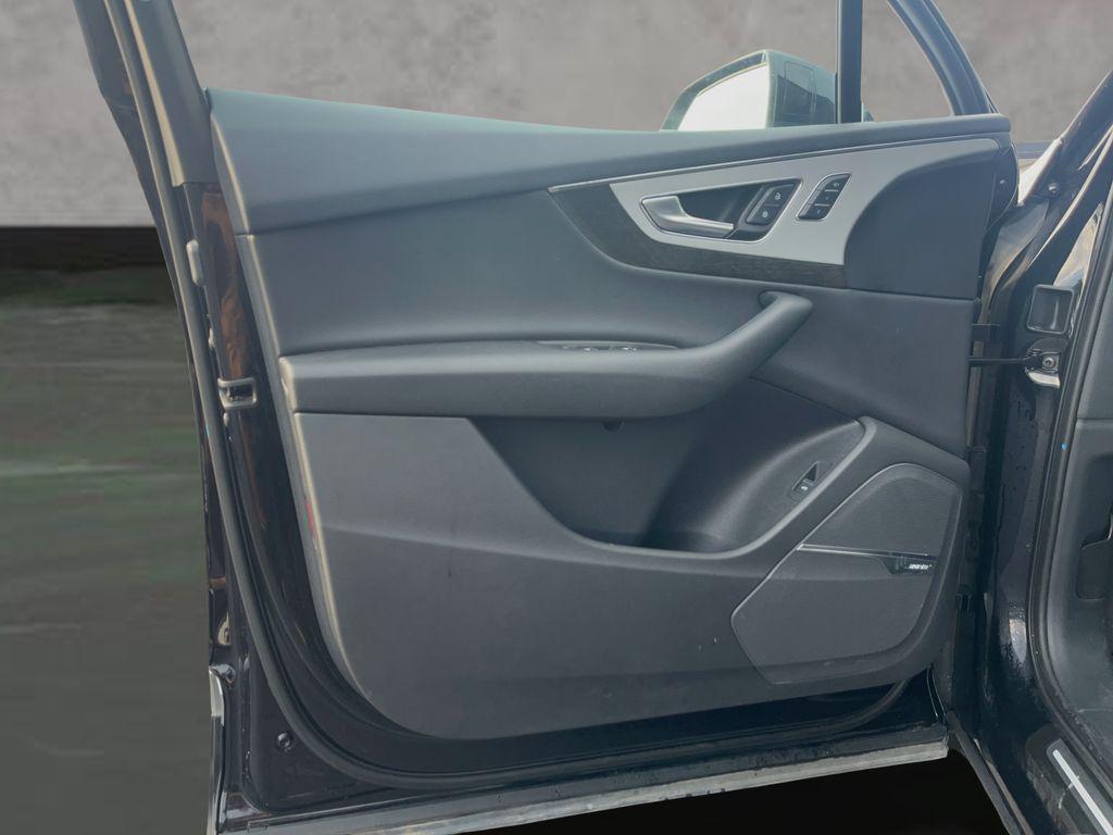 used 2019 Audi Q7 car, priced at $17,895