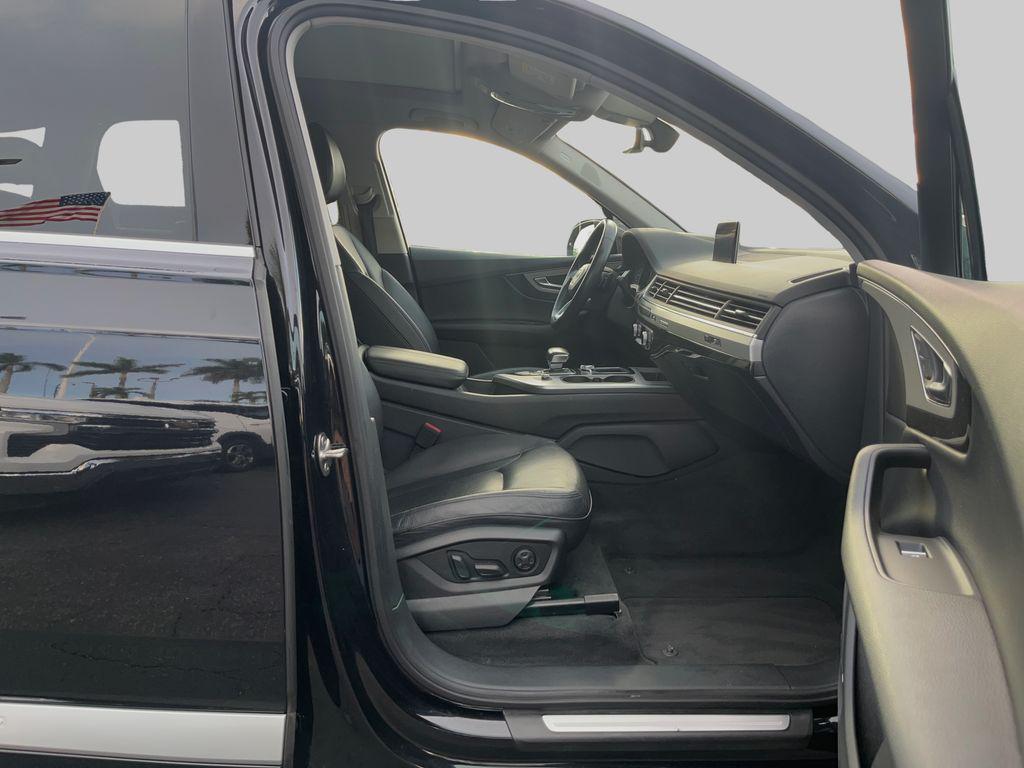 used 2019 Audi Q7 car, priced at $17,895