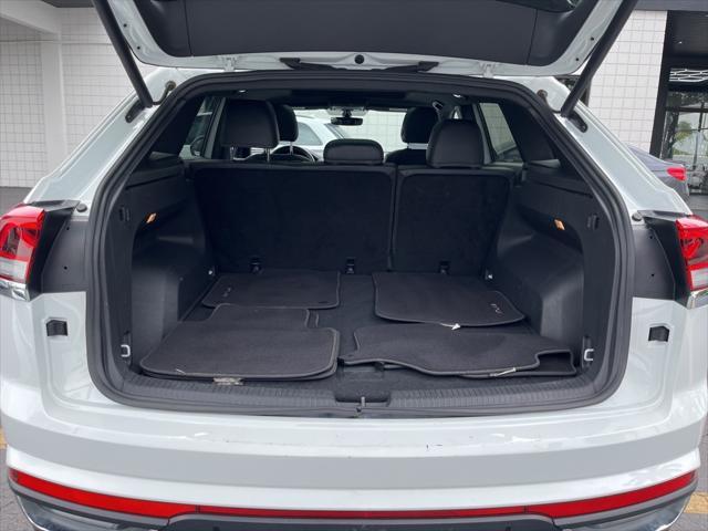 used 2021 Volkswagen Atlas Cross Sport car, priced at $18,995