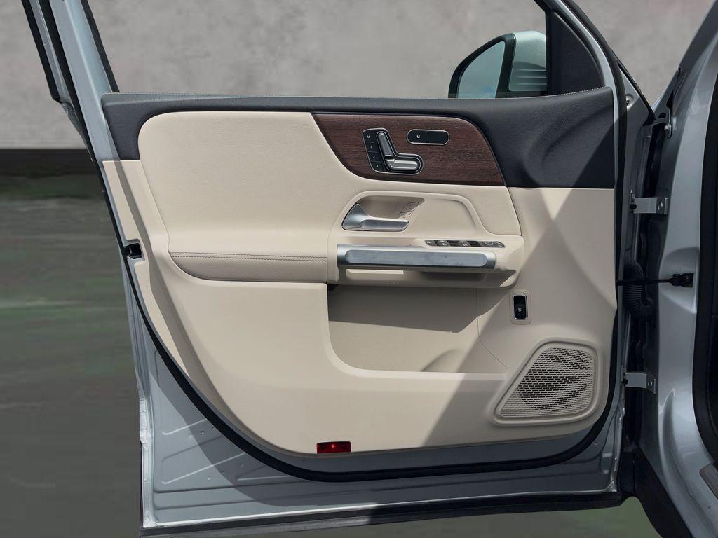 used 2021 Mercedes-Benz GLB 250 car, priced at $21,895