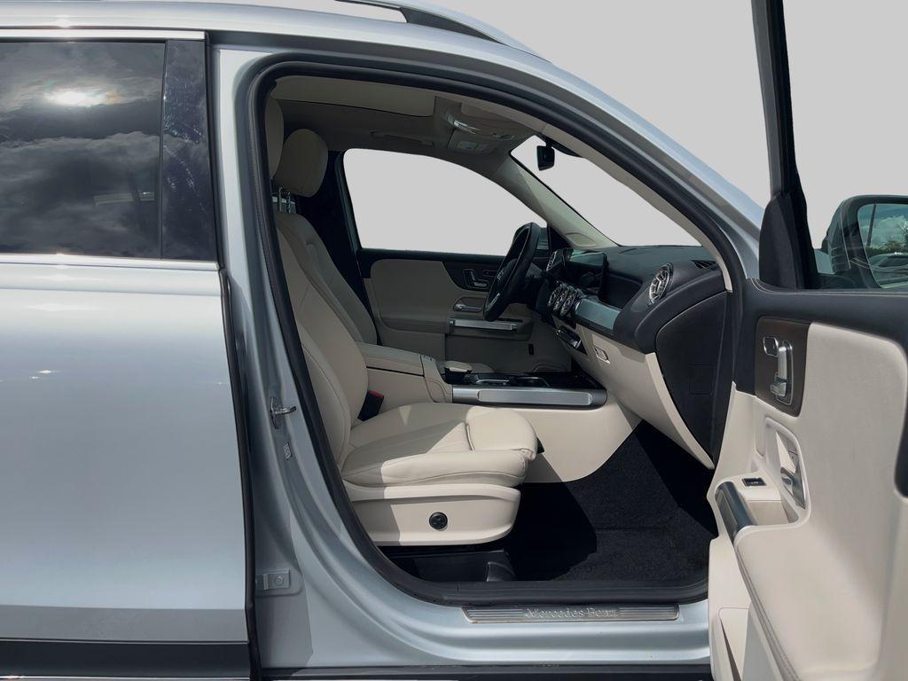 used 2021 Mercedes-Benz GLB 250 car, priced at $21,895
