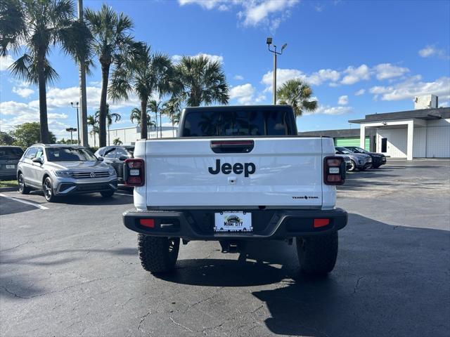 used 2021 Jeep Gladiator car, priced at $30,444