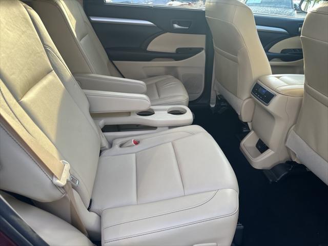used 2018 Toyota Highlander car, priced at $20,595