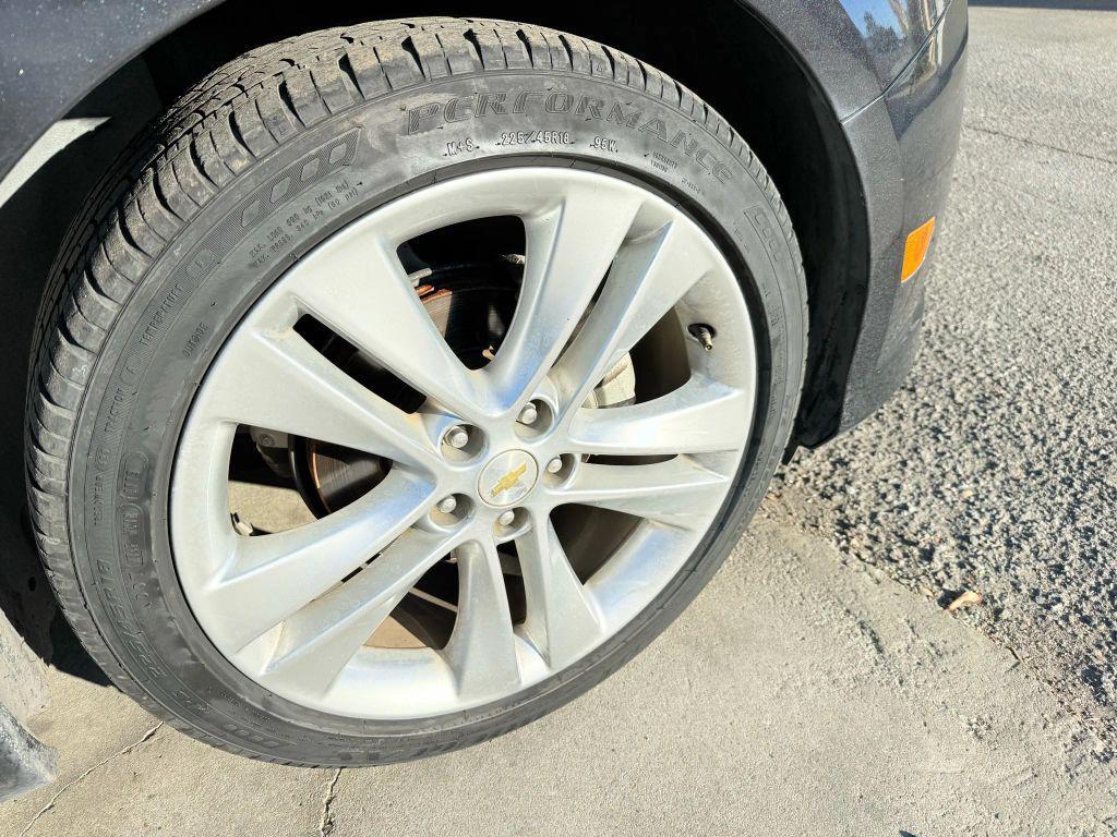 used 2011 Chevrolet Cruze car, priced at $5,500