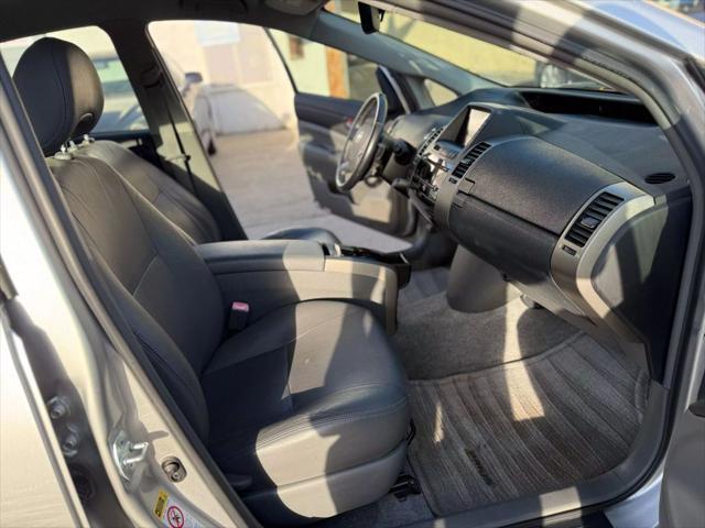 used 2007 Toyota Prius car, priced at $5,500