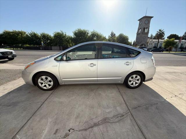 used 2007 Toyota Prius car, priced at $5,500