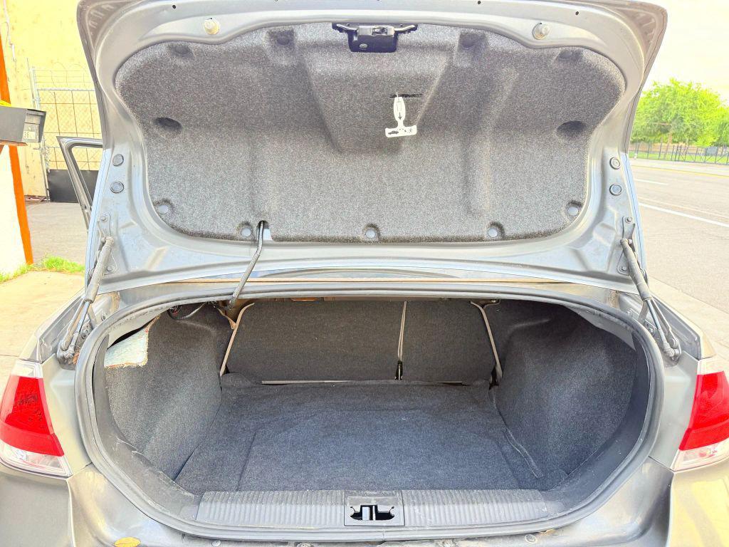 used 2010 Ford Focus car, priced at $4,999