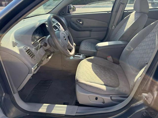 used 2004 Chevrolet Malibu Maxx car, priced at $3,500