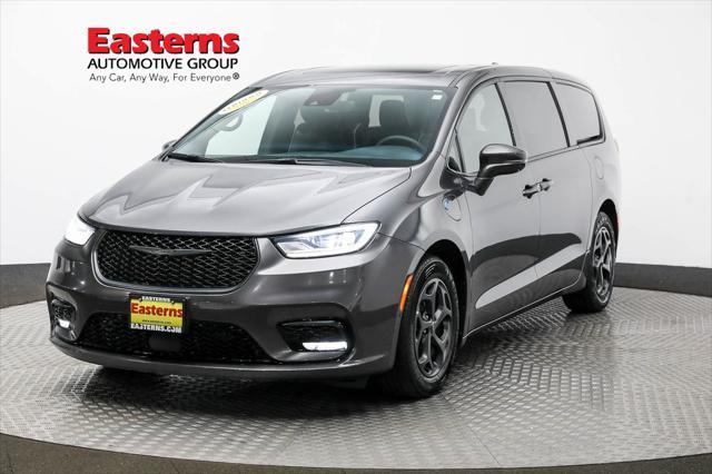 used 2022 Chrysler Pacifica Hybrid car, priced at $25,950