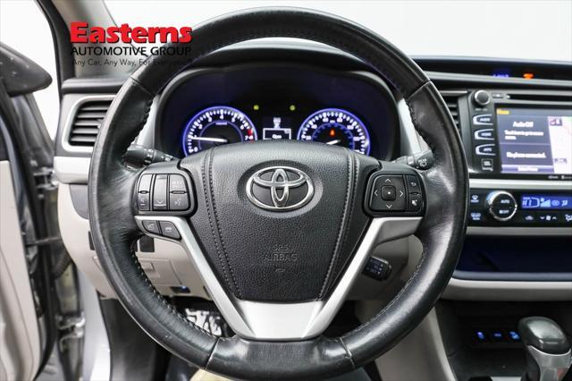 used 2014 Toyota Highlander car, priced at $18,490